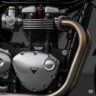 Triumph Thruxton 400: एक आधुनिक कैफे रेसर! दमदार 398.15cc, लिक्विड-कूल्ड, सिंगल-सिलेंडर इंजन और 37.5 Nm का पीक टॉर्क 6,500 rpm पर Only ₹ 2.90 लाख – ₹ 3.00 लाख (एक्स-शोरूम)