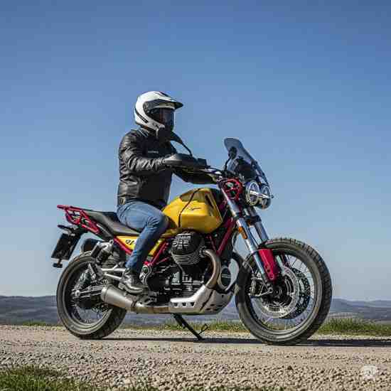 Moto Guzzi V85 TT: ₹15.40 लाख में दमदार ऑफ-रोडिंग का बेजोड़ अनुभव!